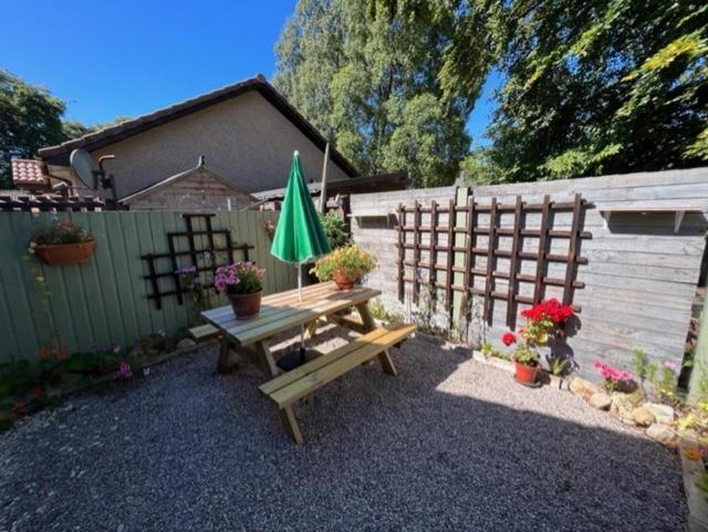 Вилла The Wee Hoose Near Loch Ness, Private Garden, Private Parking Друмнадрочит Экстерьер фото